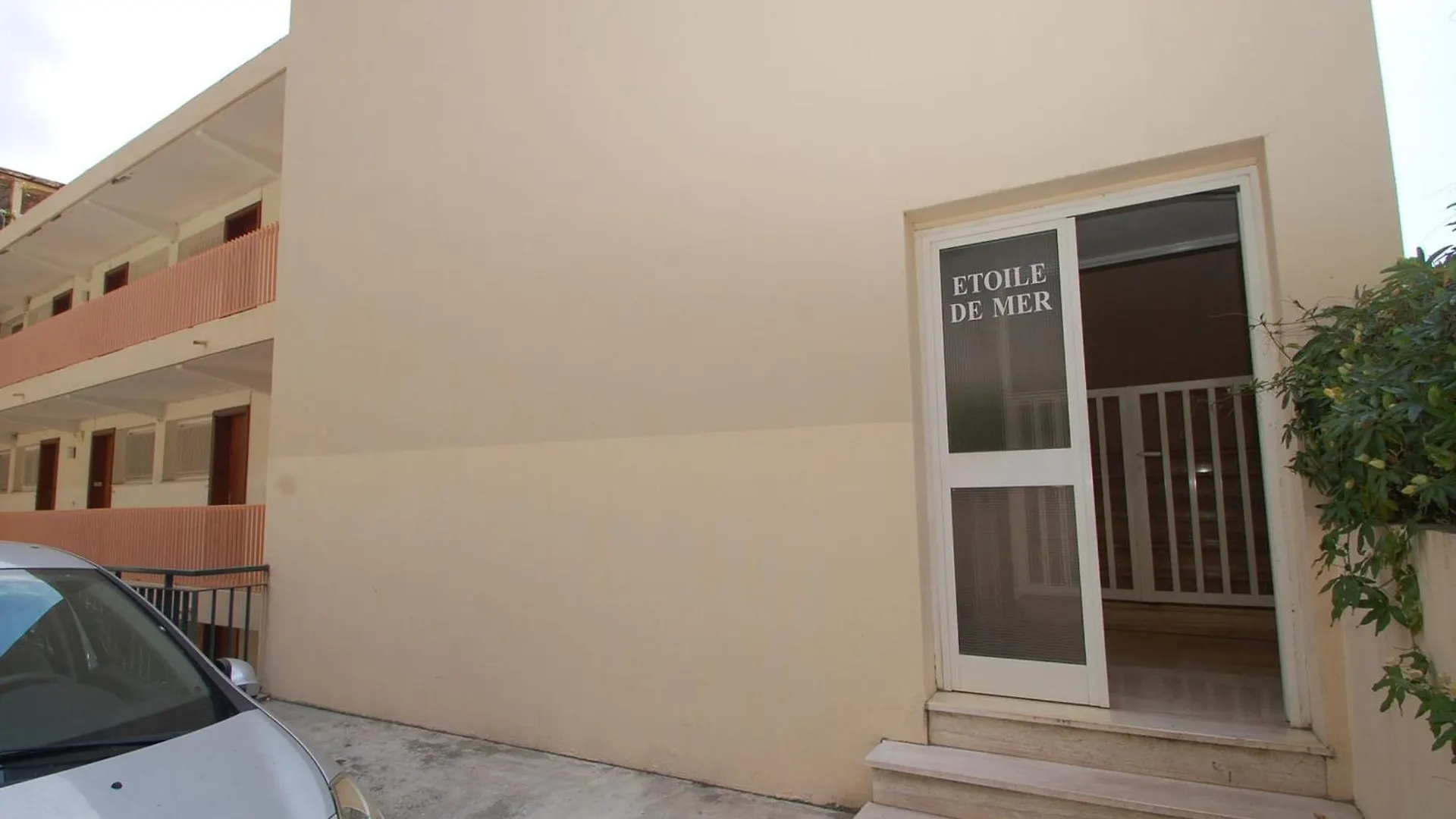 شقة Appartement Spacieux Avec Terrasse Face Mer A Menton, Proche Plages Et Centre-Ville - Fr-1-196-327